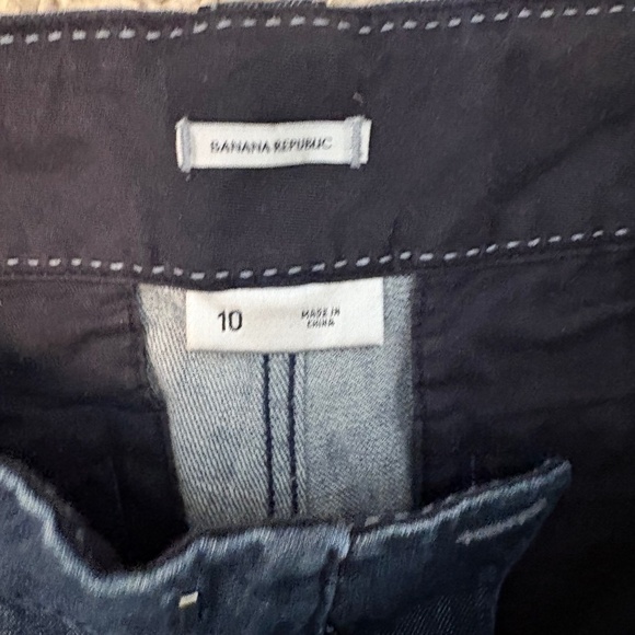 Banana Republic Denim Cropped Trousers Mid Rise Women’s Size 10 - Picture 3 of 11
